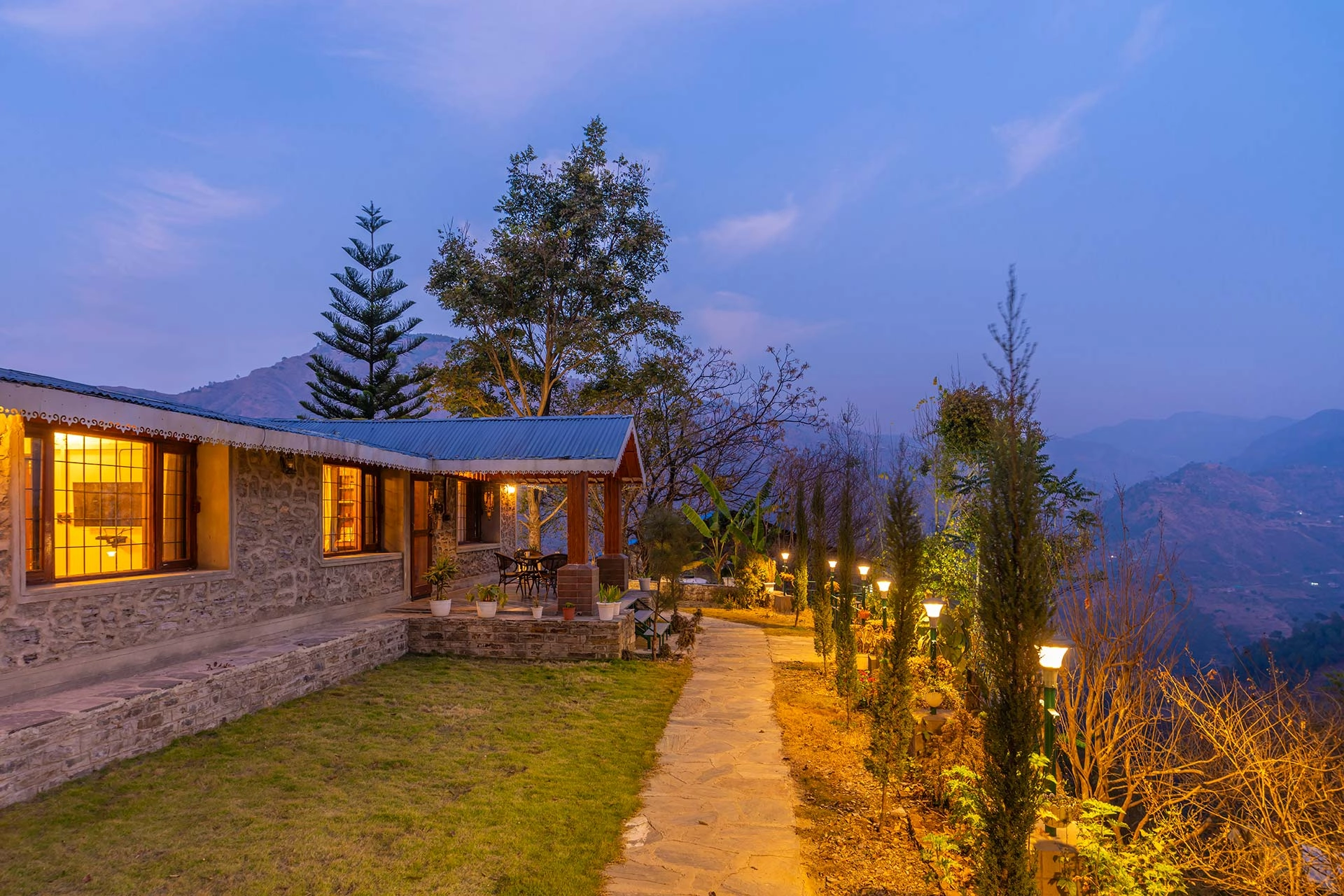 juneo-orchards-3dfa61